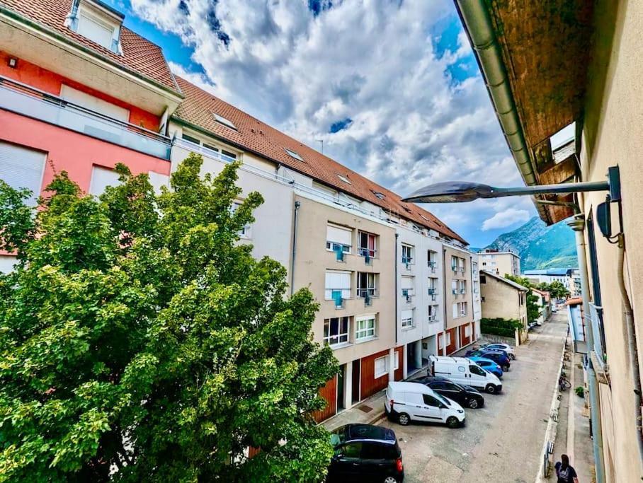 Grand - Proche Hyper Centre - Calme & Equipe Apartment